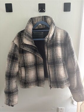 bagatelle Black & Cream Plaid Faux-Fur Cropped Jacket